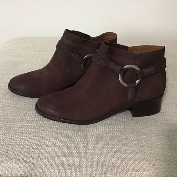 Bernado Francesca Bootie NWOT  - Picture 5 of 11
